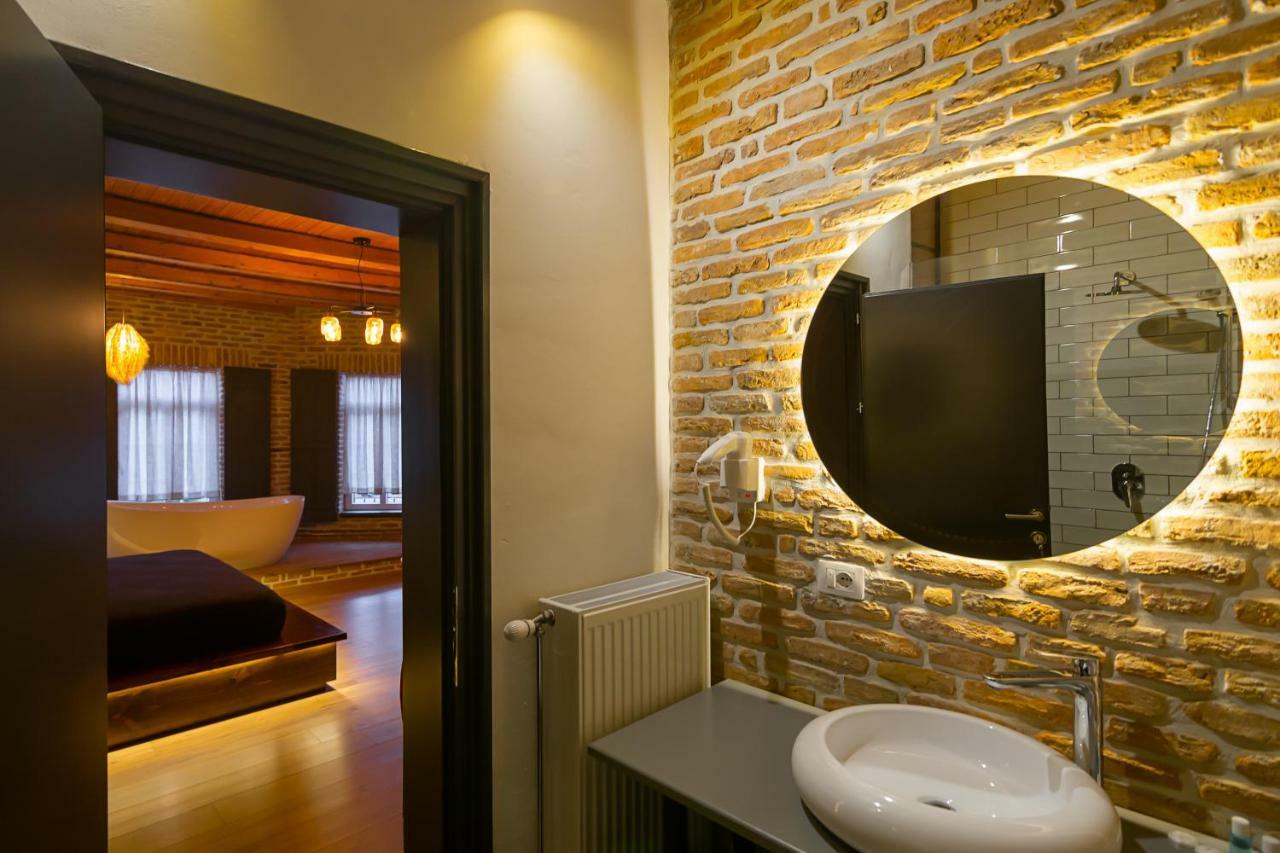 Barba Boutique Hotel Korce Exterior foto